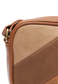MISAKO Borsa a tracolla - camel