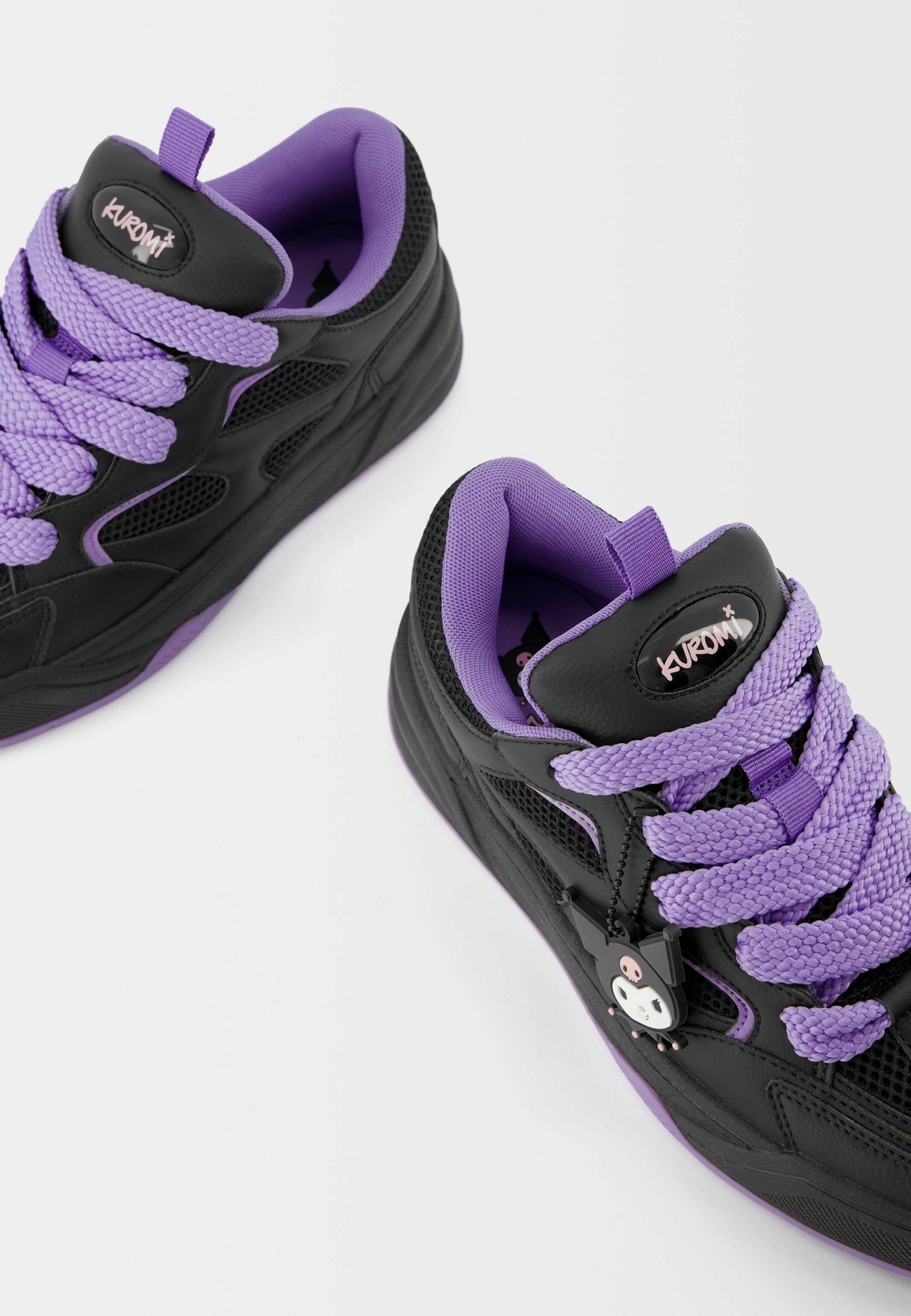 スペイン発☆ Bershka♪クロミ スケーター トレーナー Bershka KUROMI - Trainers - black - Zalando