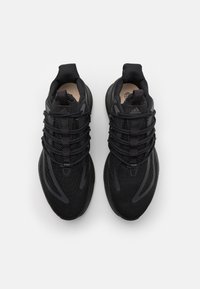 adidas Sportswear ALPHABOOST V1 - Utcai futócipők - core black/grey five/carbon