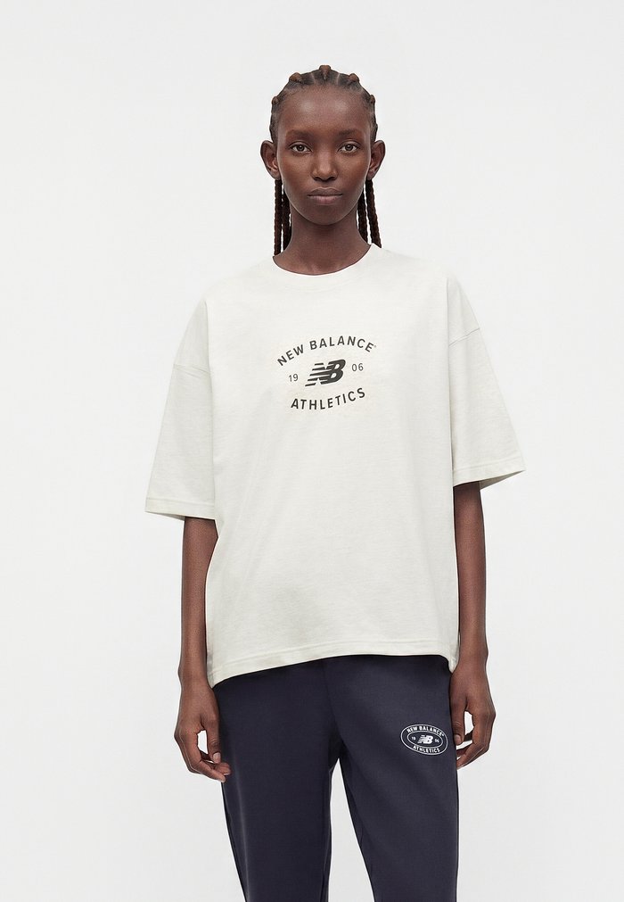New Balance REIMAGINED OVERSIZED - Print T-shirt - ash heather