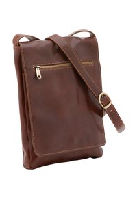 Borsa a tracolla in pelle marrone con finitura liscia, tasca frontale con zip, tracolla regolabile e dettagli di cucitura beige a contrasto.