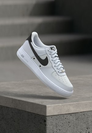 Nike Sportswear, AIR FORCE 1 07 LV8 TECH - Αθλητικά παπούτσια - geyser grey/black/white