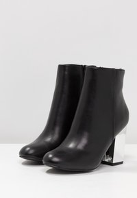 Even&Odd Stivaletti con tacco - black