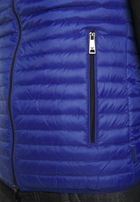 Emporio Armani Vesta - blue