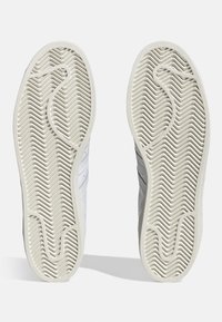 adidas Originals SUPERSTAR UNISEX - Matalavartiset tennarit - cloud white   cloud white   off white