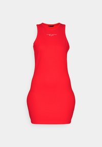 Robe moulante rouge sans manches avec un col rond et un petit logo blanc "Tommy Jeans New York" sur la poitrine.