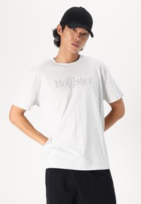 Hollister Co. LOGO JOGGER - Treniņtērpa apakšdaļas - black beauty