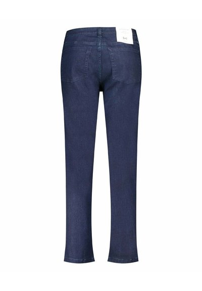 Jeans in denim blu scuro con una vestibilità aderente, dotati di tasche posteriori e etichetta in vita. Il tessuto ha una texture liscia e una leggera lucentezza.