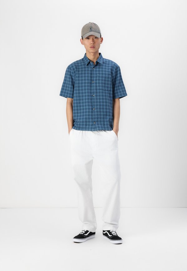 Boxy Short-Sleeve Plaid Shirt - Shirt4