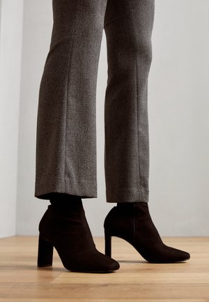 Minelli SONNY - Bottines à talons hauts - noir