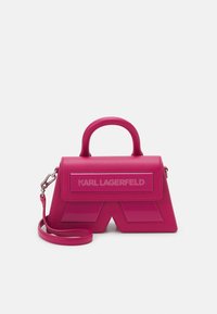 Unselected, persian red