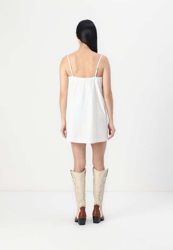 BUTTOM DETAIL SKORT - Day dress3