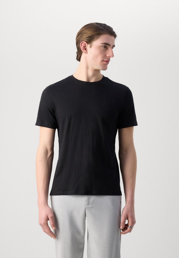 REGULAR FIT IN WITH EMBROIDERED LOGO - Basic T-shirt4