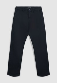 Czarne bawełniane spodnie o prostych nogawkach, z przednimi kieszeniami i zapięciem na guzik w talii. Gładka faktura i minimalistyczny design.