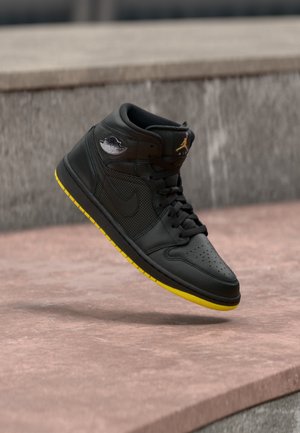 Jordan, AIR JORDAN 1 SE, czarny