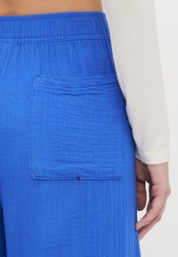 Gap Tall WIDE LEG EASY  - Nohavice - dazzling blue