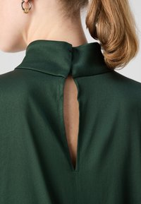 DRYKORN ALARIA - Bluse - dark green