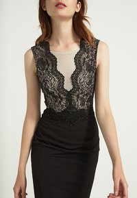 Lipsy Fodralklänning - black