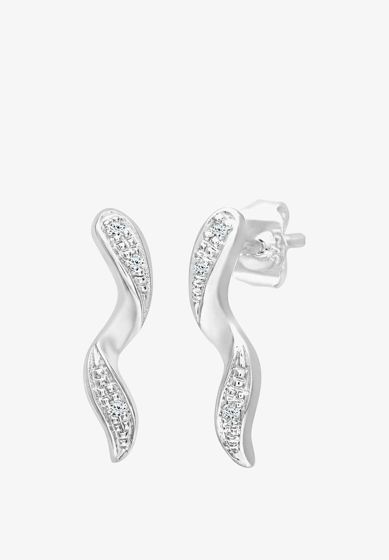 Pendientes de plata con un diseño torsionado y ondulado; un lado presenta pequeñas piedras claras en un engaste de canal. Acabado pulido y textura suave.