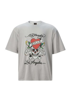Camiseta de algodón gris con mangas cortas, que presenta un diseño impreso de una calavera, un corazón y el texto "Ed Hardy, Love Kills Slowly, Los Ángeles."