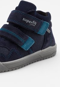 Superfit Vysoké tenisky - dark blue