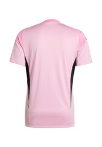 Rosa Sporttrikot mit kurzen Ärmeln und schwarzen Seitenpanelen. Hergestellt aus glattem Synthetik-Gewebe, mit Rundhalsausschnitt und lockerer Passform.