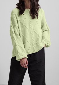 Pieces Stickad tröja - light green