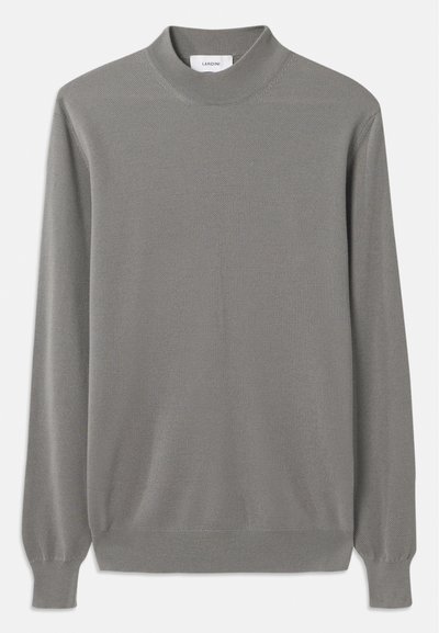 Pull en maille gris avec un col montant, des manches longues et des poignets côtelés. Tissu texturé avec un motif subtil sur l'ensemble.