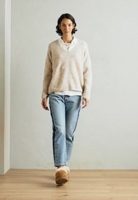 UGG TAZZLITA - Chaussons - chestnut