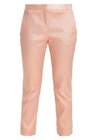 Pantalons en tissu métallisé rose clair, coupe slim avec une texture lisse, dotés de poches latérales et d'une taille ajustée.