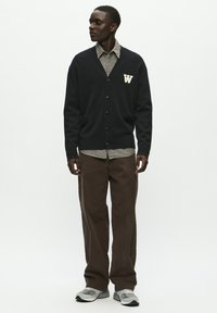 DOUBLE A BY W.W. TAY - Vest - black