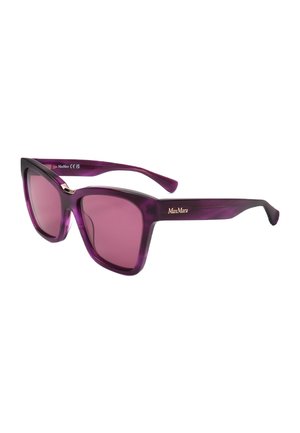 Occhiali da sole viola a forma di occhio di gatto con lenti sfumate e logo MaxMara sulla stanghetta, inclinati per mostrare dettagli frontali e laterali.