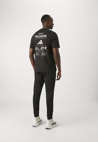 adidas Performance ALL GYM CATEGORY GRAPHIC - T-shirt med print - black