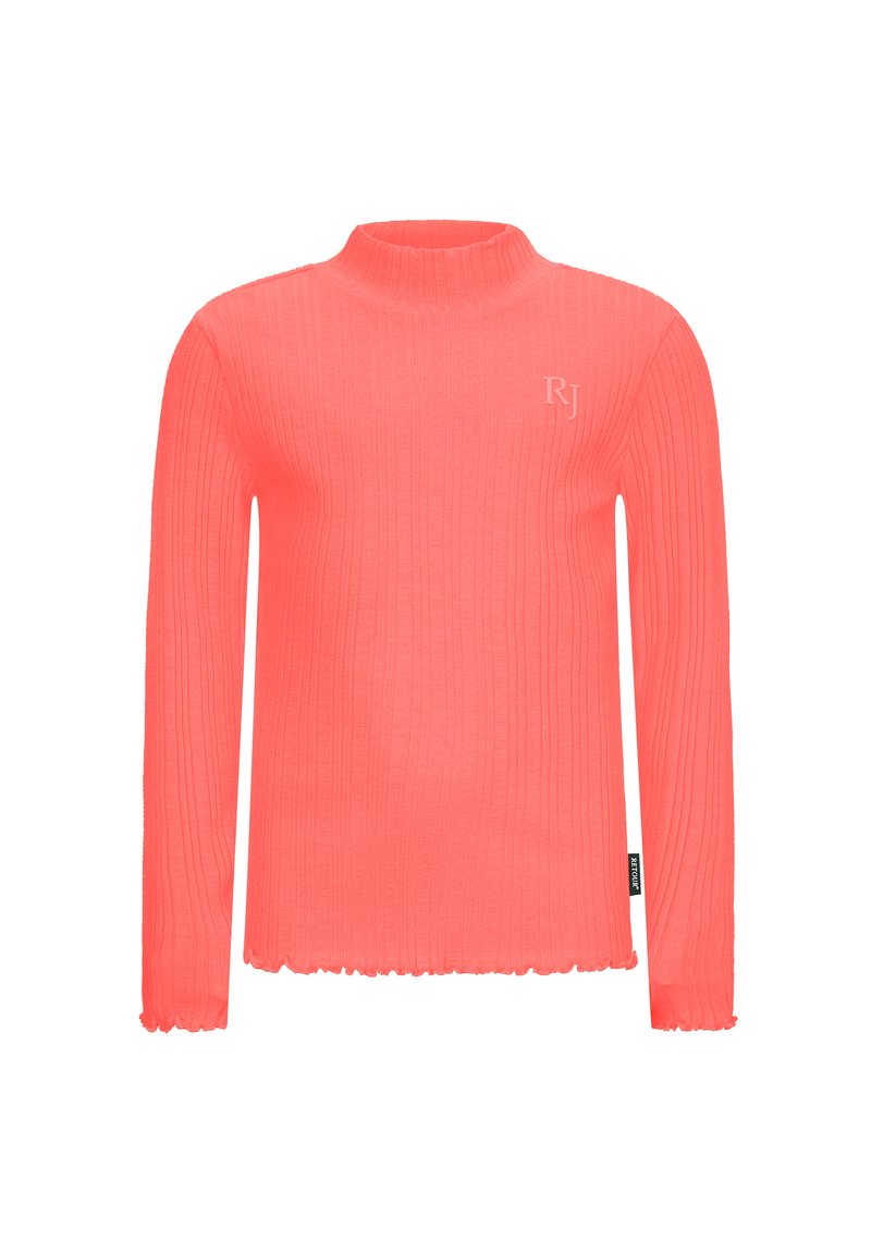 Maglione a maniche lunghe con collo alto di un vivace corallo, texture a costine, orlo con bordo sfilacciato, caratterizzato da un piccolo logo "RJ" nell'angolo superiore sinistro.