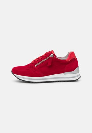 Sneakers laag - red