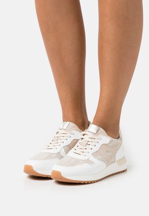Tamaris GreenStep Trainers - white