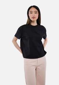 Non sélectionné, noir