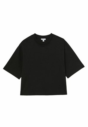 Tricou negru din bumbac cu decolteu rotund, mâneci scurte și croială lejeră. Cusături detaliate pe umeri, textură netedă fără modele.