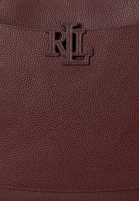 Lauren Ralph Lauren PEBBLED LEATHER LARGE CAMERYN CROSSBODY - Borsa a tracolla - dark garnet