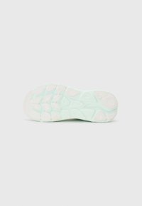 Thumbnail Image 8