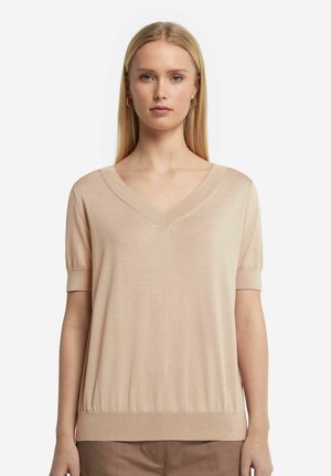 - T-shirt basic