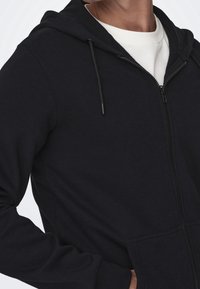 Only & Sons Zip-up sweatshirt - black
