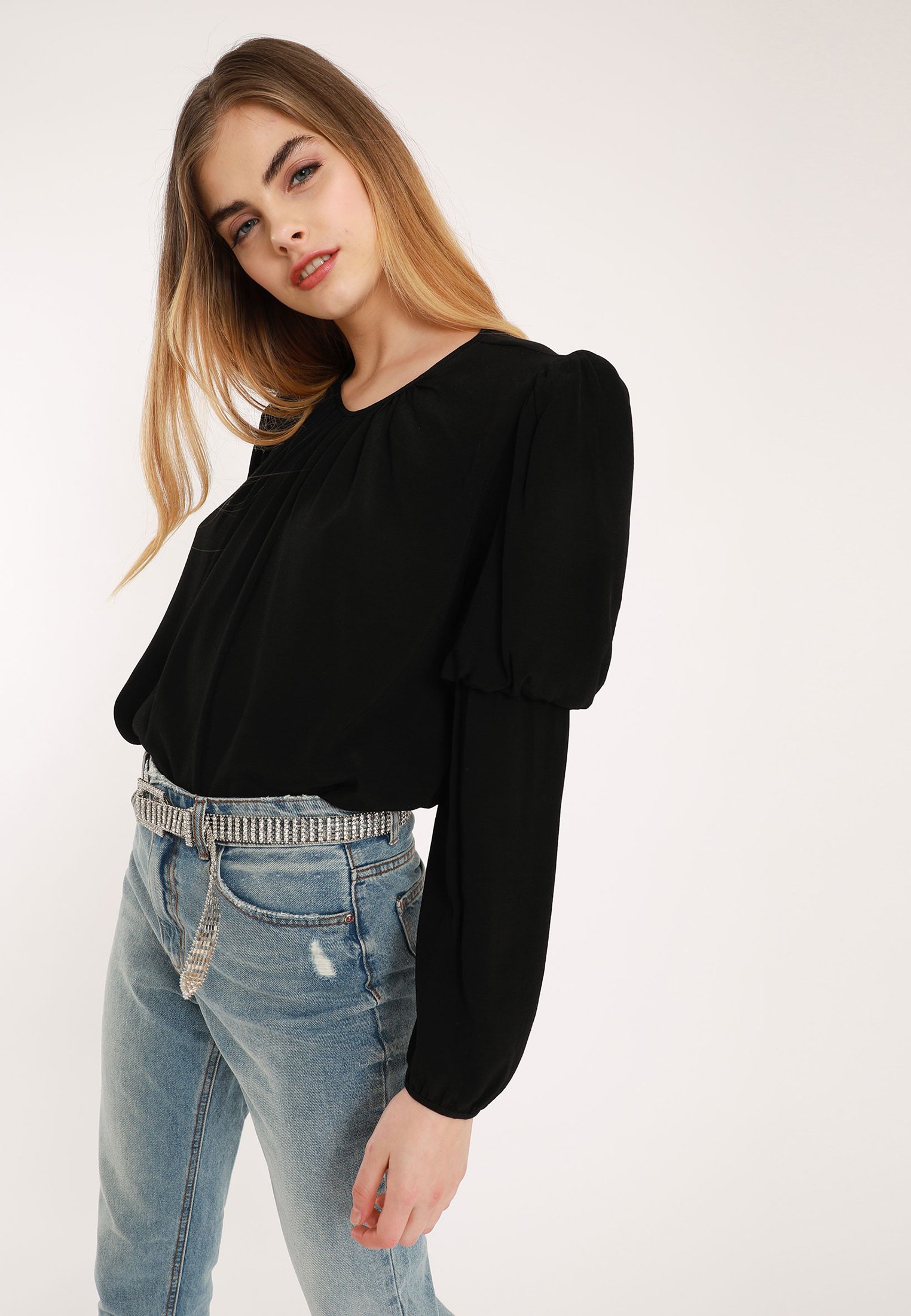 Pimkie MIT BALLONÄRMELN Blouse schwarz Zalando.nl Cotton On MOCK NECK FRILL SLEEVE Blouse black Zalando.nl