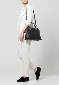MICHAEL Michael Kors Handväska - black
