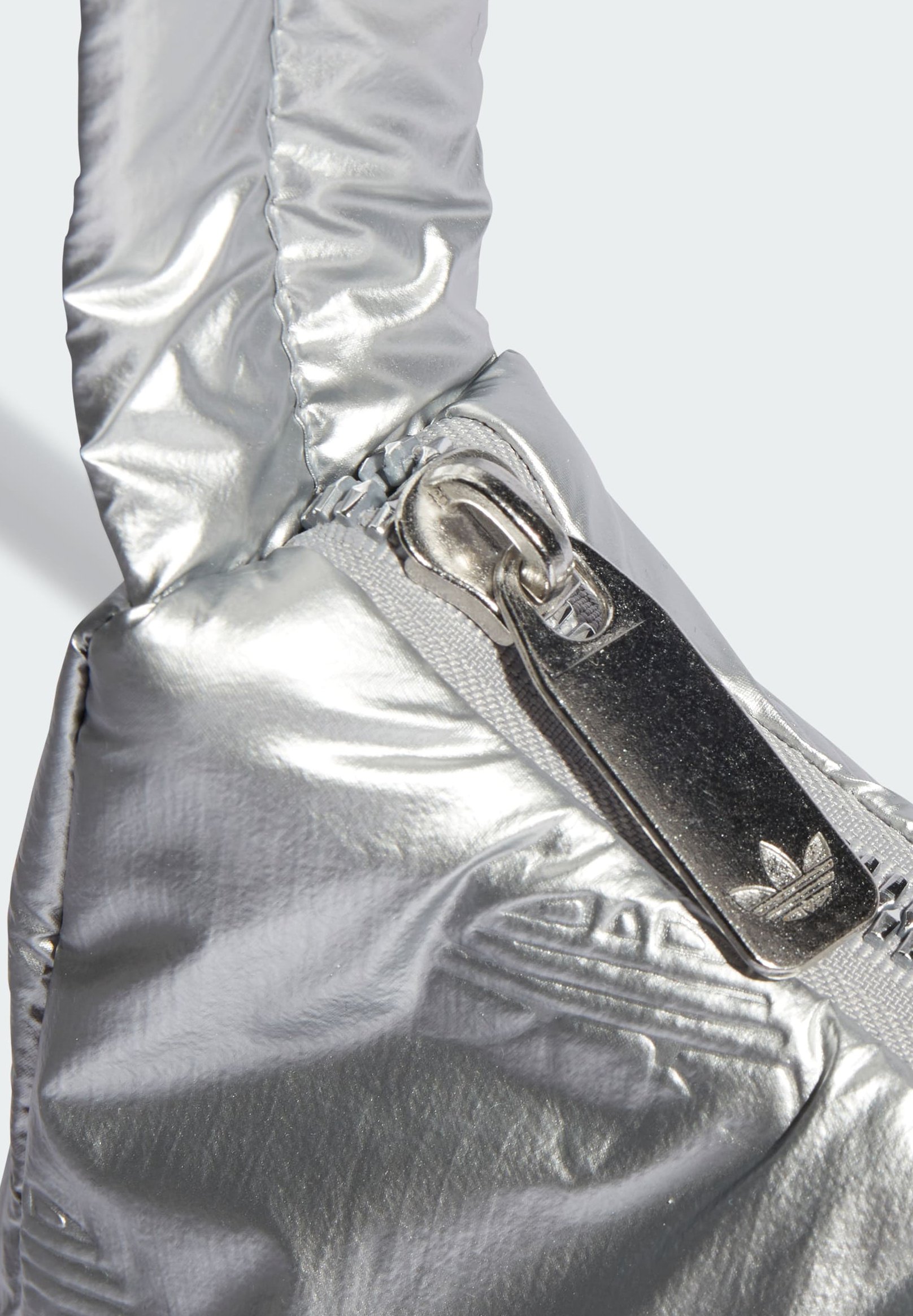adidas Originals PUFFY SATIN - Cross body bag - silver met
