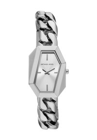Reloj plateado con una cara hexagonal, marcadores de hora minimalistas y una pulsera de cadena gruesa. Acabado de metal cepillado con acentos pulidos.