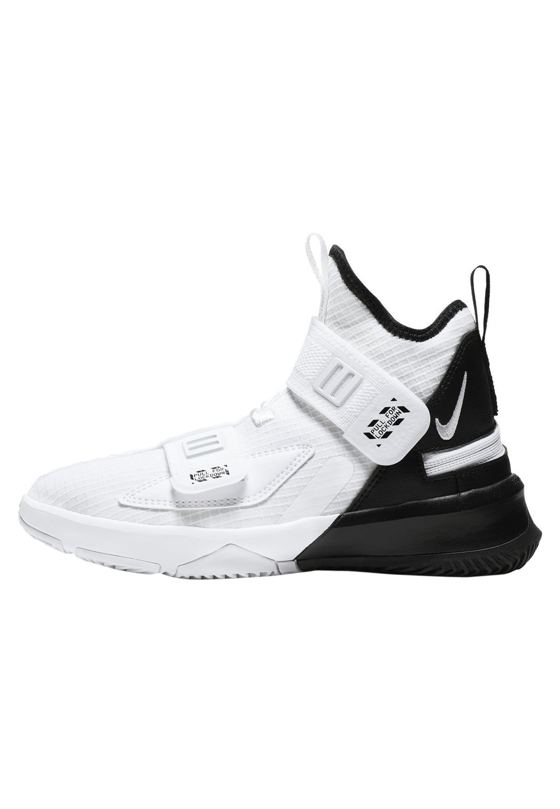 nike performance outlet