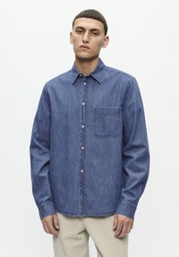 DOUBLE A BY W.W. ADRIAN - Camisa - medium blue denim