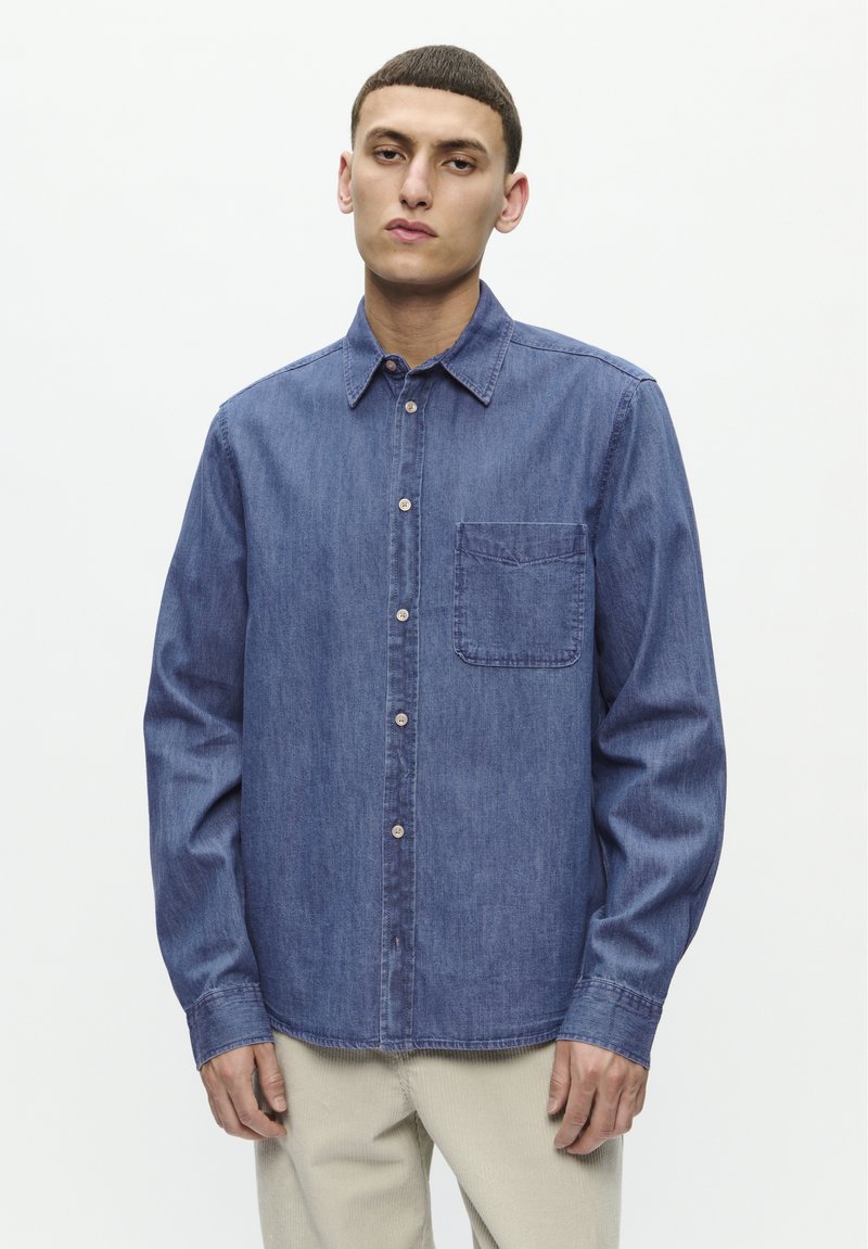 DOUBLE A BY W.W. ADRIAN - Camisa - medium blue denim