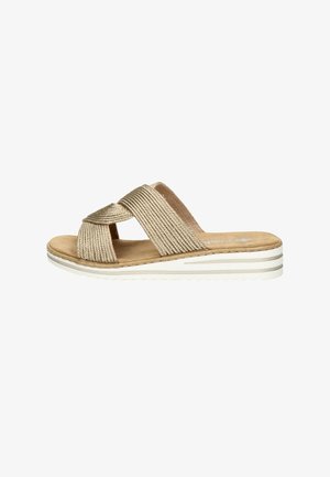 Sandale en toile beige à enfiler avec des brides entrecroisées, semelle intérieure douce et semelle en caoutchouc à rayures blanches. Tissu texturé et détail de semelle intérieure lisse.